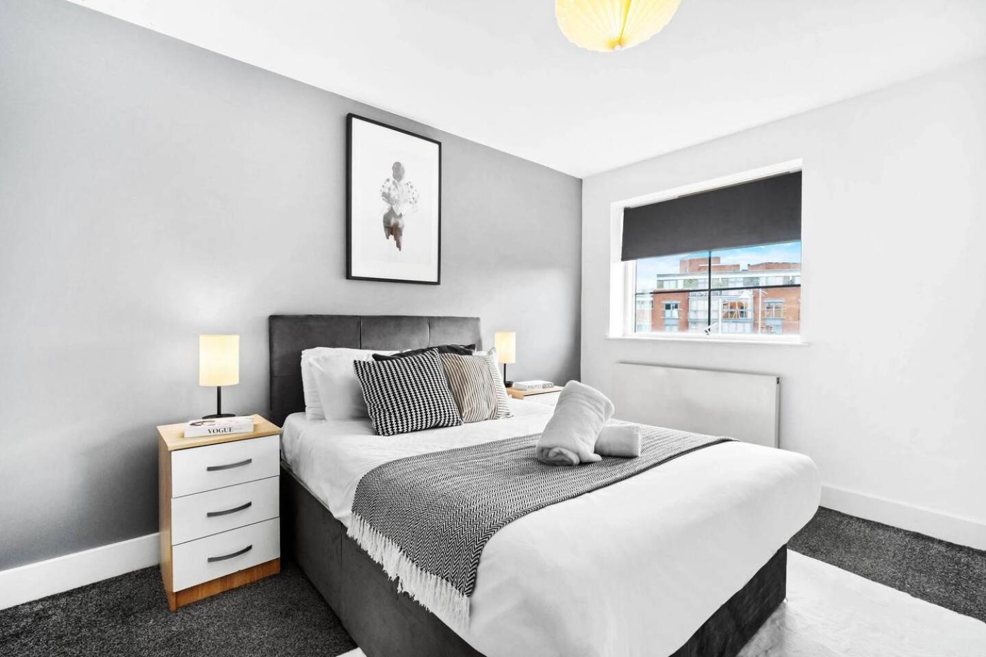 City Centre - Two Bedroom Apartment - Juliet Balcony - Secure Parking - Wifi - Smart Tv - Top Rated -33S Birmingham Eksteriør bilde