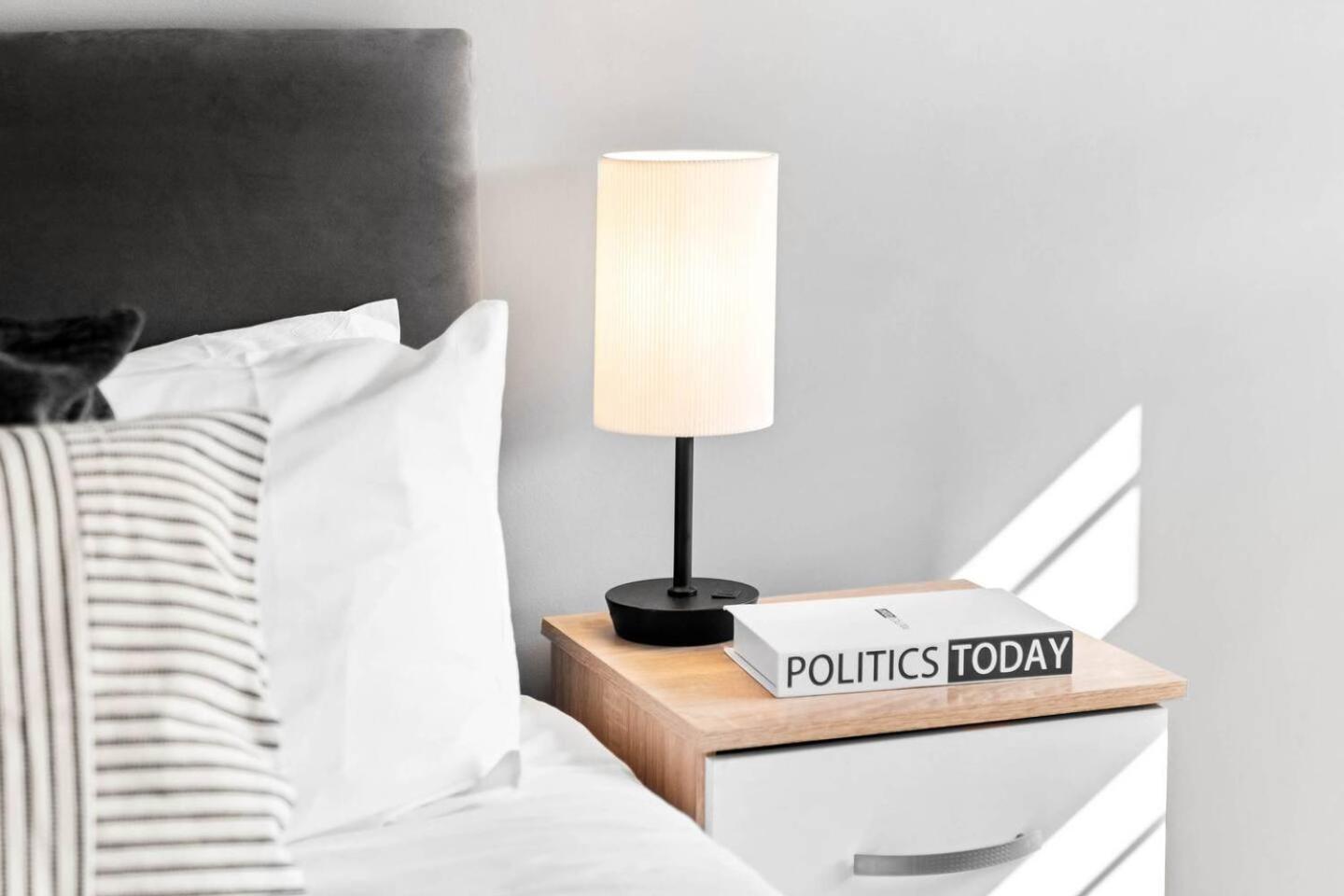 City Centre - Two Bedroom Apartment - Juliet Balcony - Secure Parking - Wifi - Smart Tv - Top Rated -33S Birmingham Eksteriør bilde