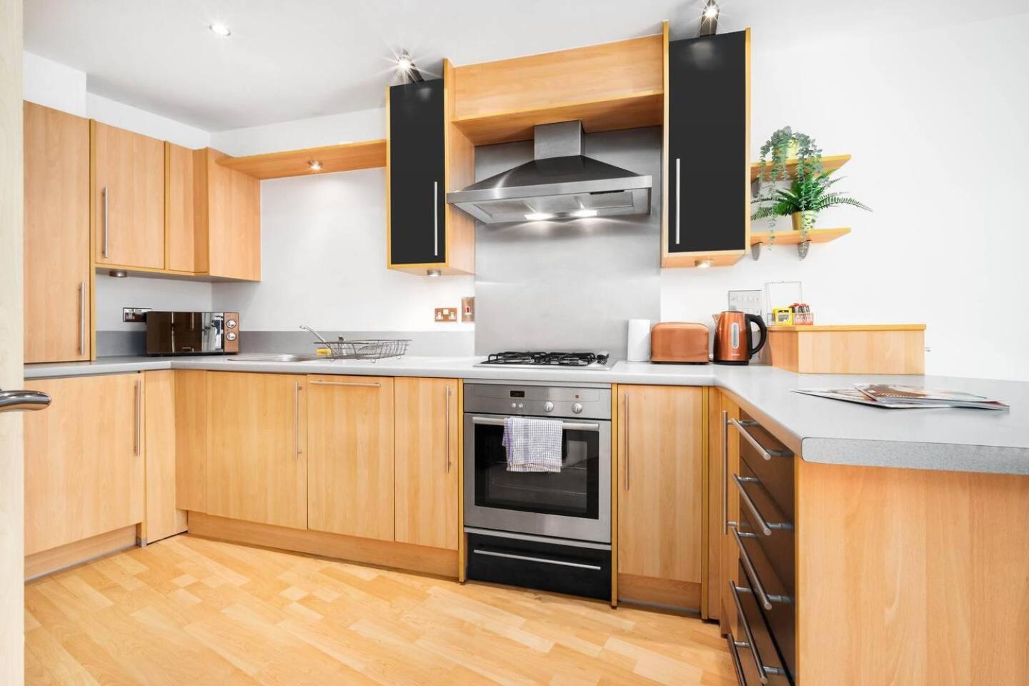 City Centre - Two Bedroom Apartment - Juliet Balcony - Secure Parking - Wifi - Smart Tv - Top Rated -33S Birmingham Eksteriør bilde